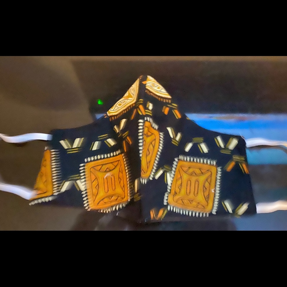 Themed Design Reversible Face Mask “African”